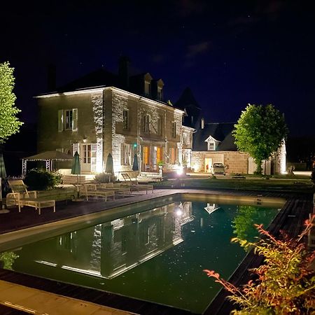 French Correze Moulin Bleu Hotel Saint-Pantaléon-de-Larche Exterior foto